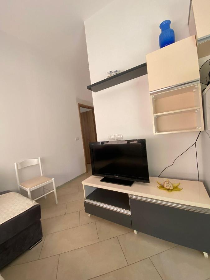 Ferienwohnung Eri Apartament Himarë Exterior foto