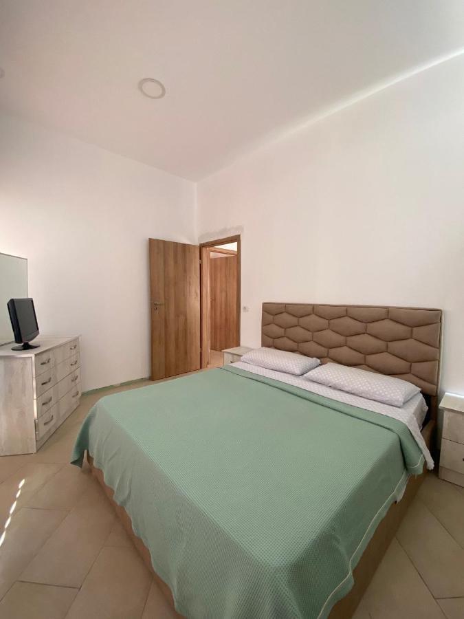 Ferienwohnung Eri Apartament Himarë Exterior foto
